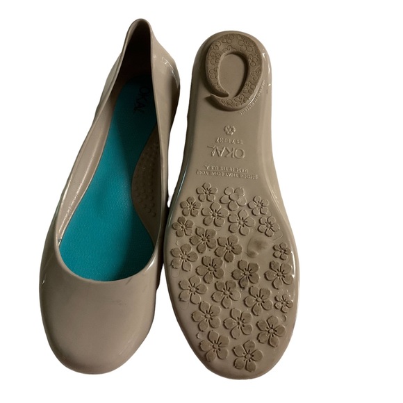 OAKb Women’s flats, size 7 - Picture 2 of 5